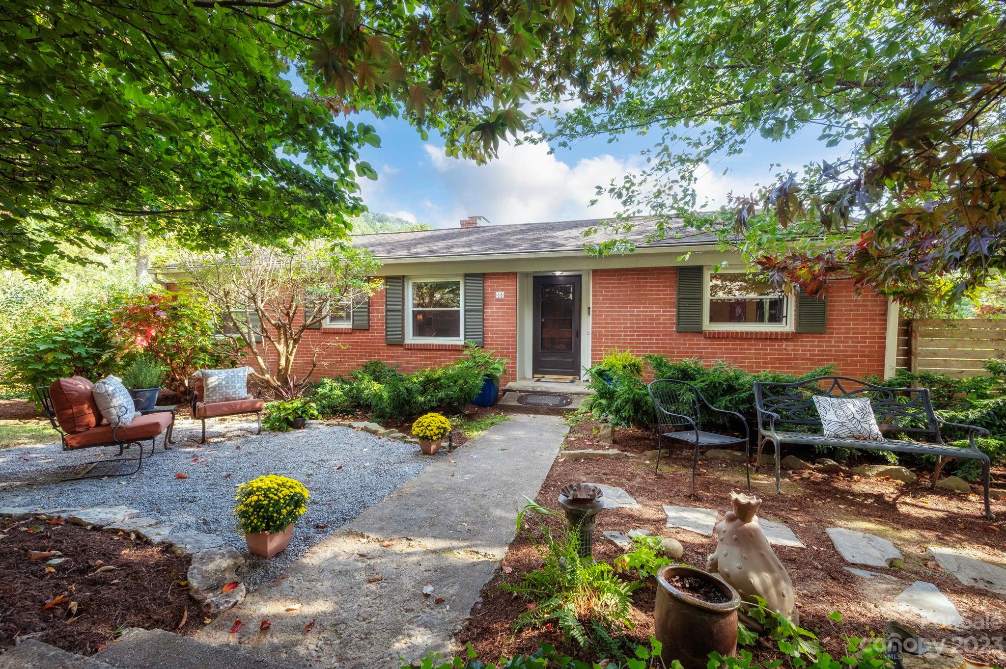 65 Griffing Boulevard Asheville NC 28804