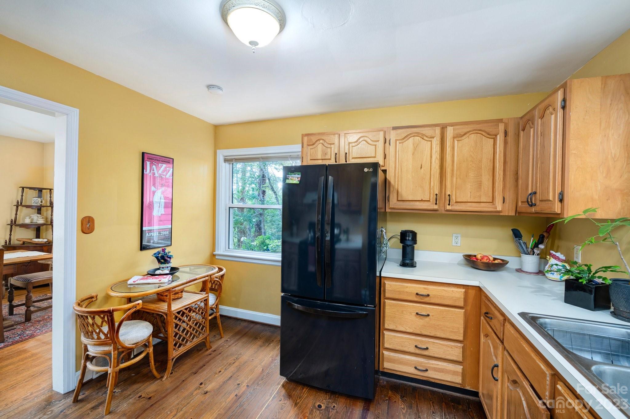 65 Griffing Boulevard Asheville NC 28804
