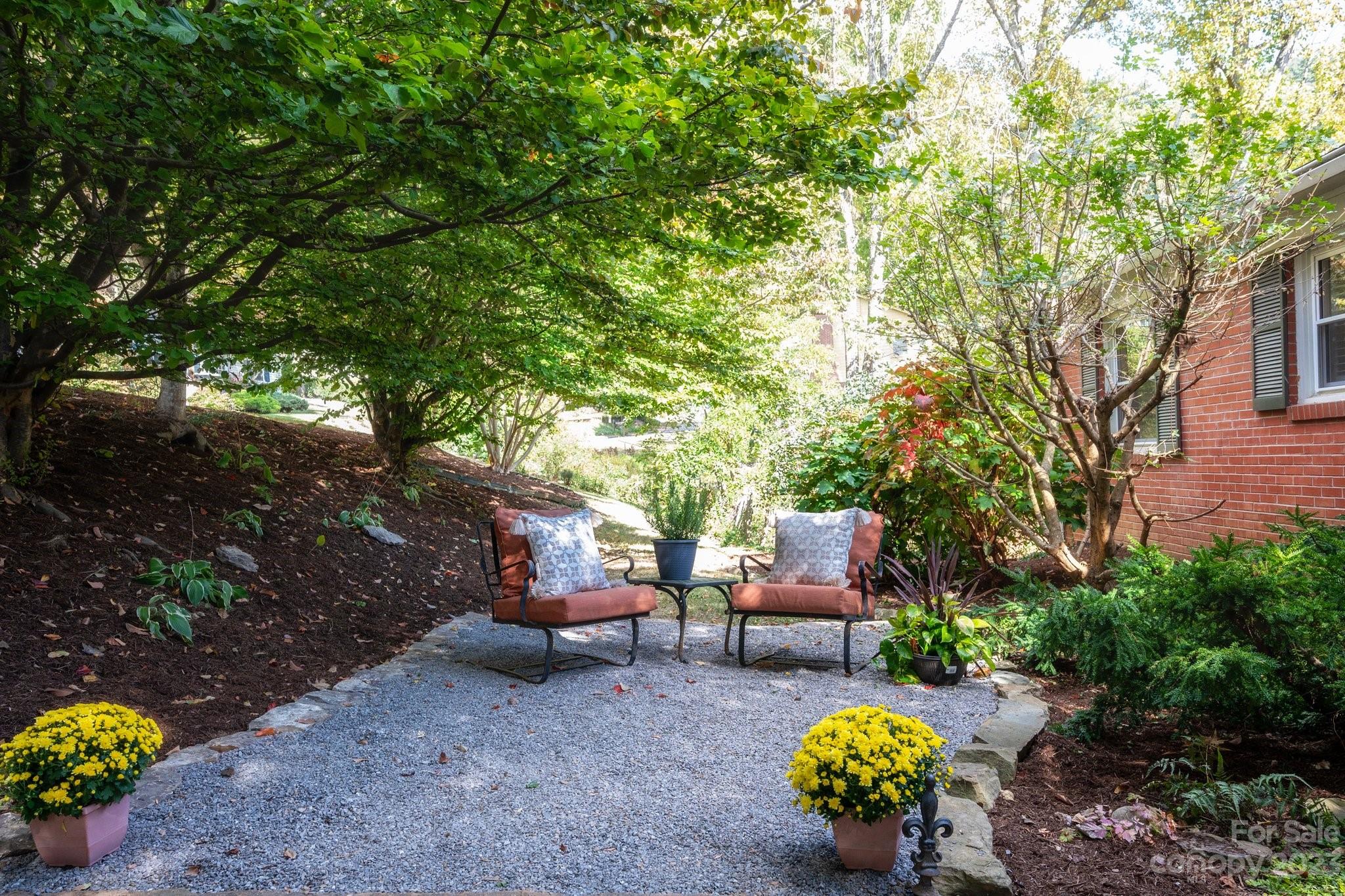 65 Griffing Boulevard Asheville NC 28804