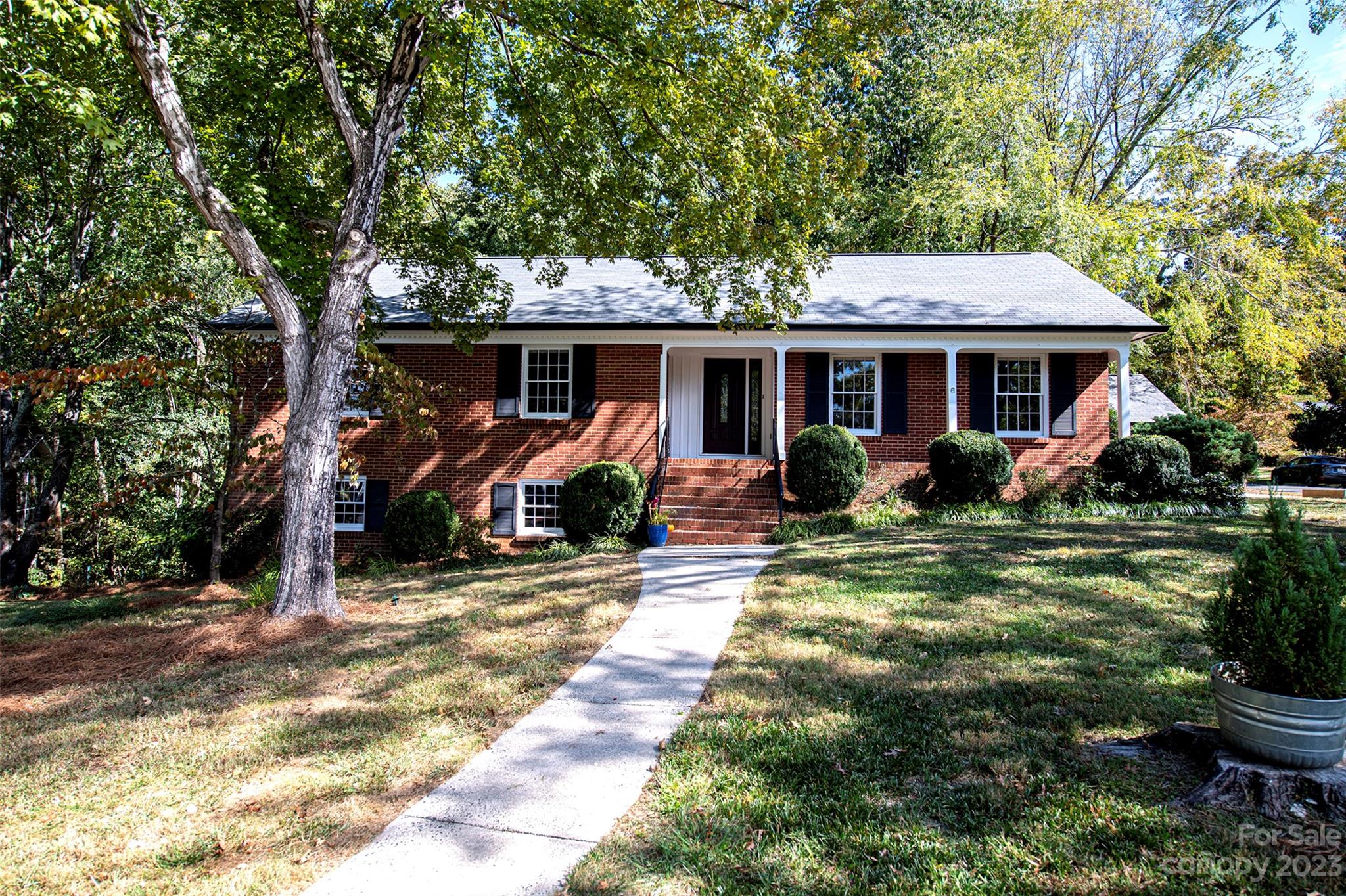 2400 Skylark Court Charlotte NC 28210