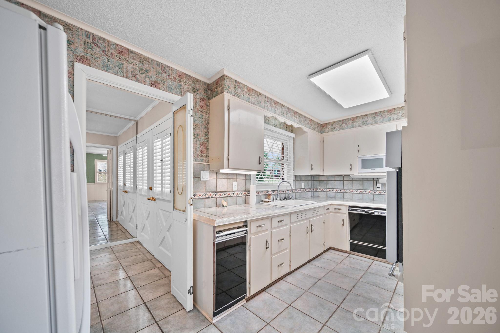 2037 Helen Drive Gastonia NC 28054