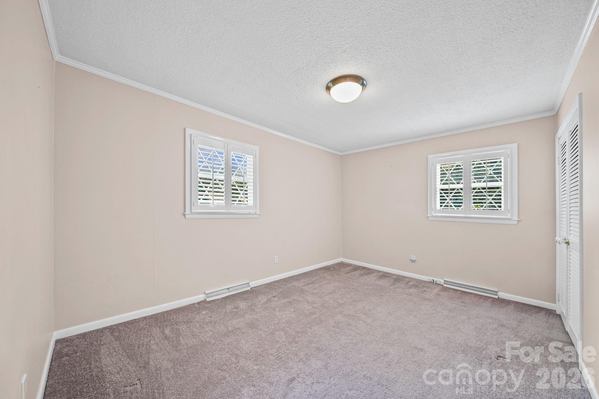 2037 Helen Drive Gastonia NC 28054