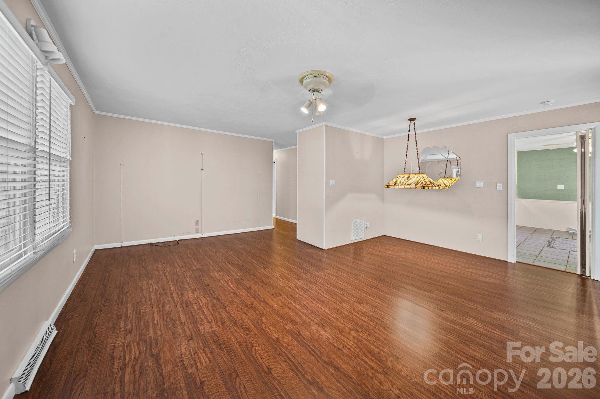 2037 Helen Drive Gastonia NC 28054
