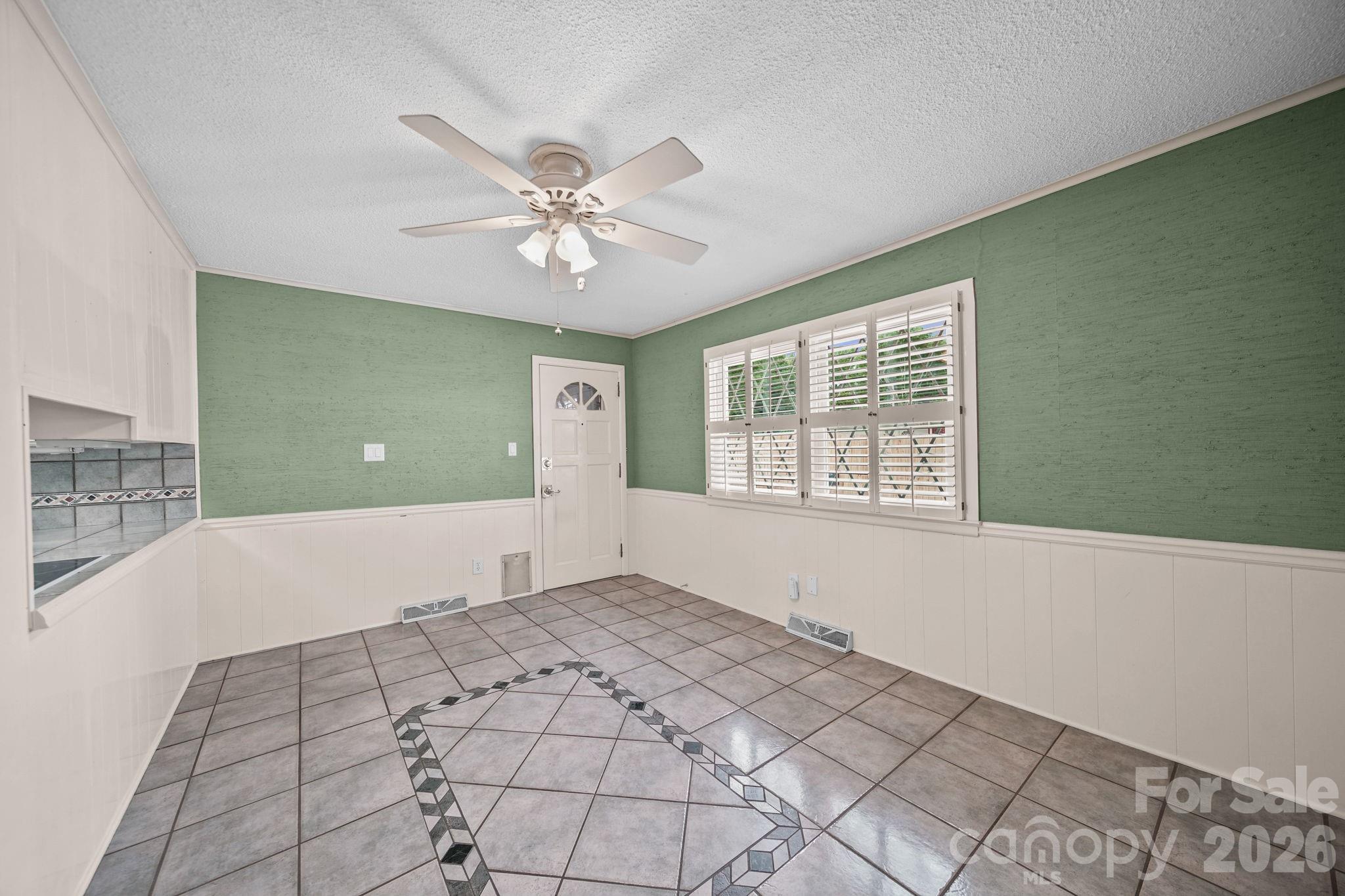 2037 Helen Drive Gastonia NC 28054