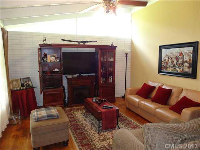 1400 Hartford Avenue Charlotte NC 28209