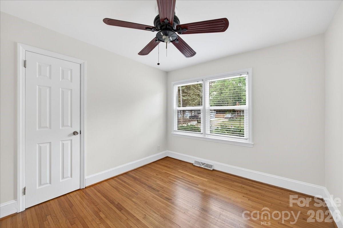 5413 Gwynne Avenue Charlotte NC 28205