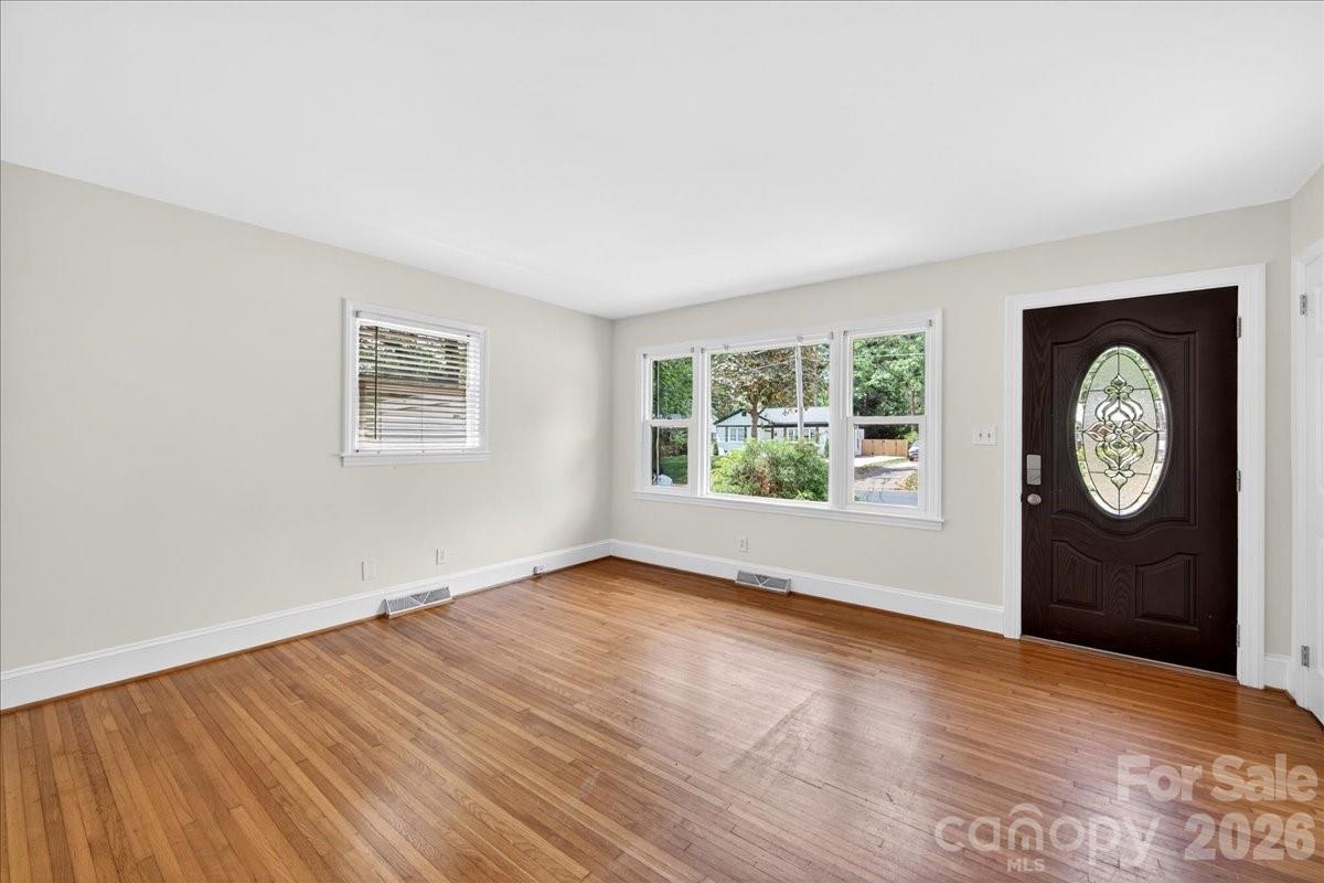 5413 Gwynne Avenue Charlotte NC 28205