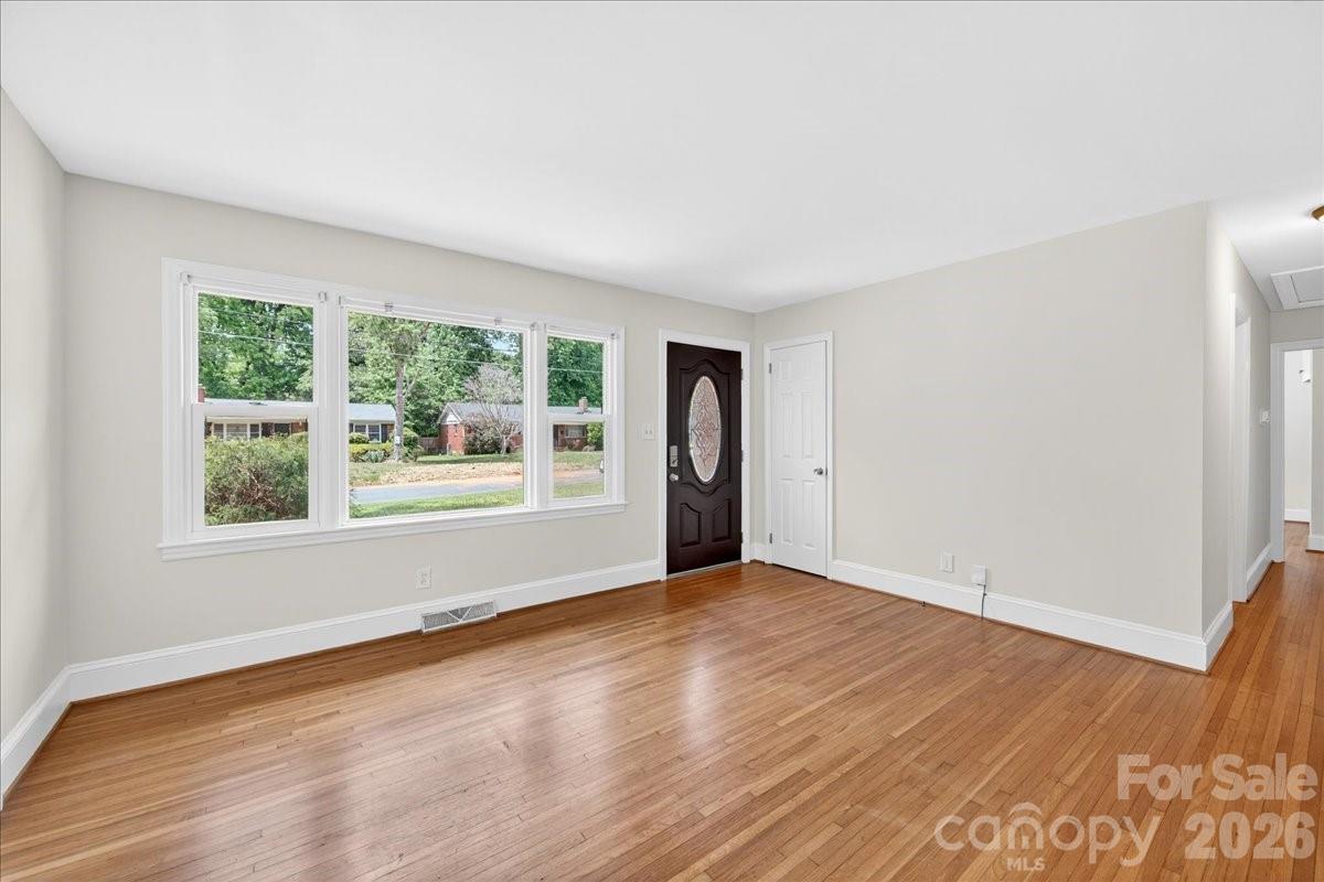 5413 Gwynne Avenue Charlotte NC 28205