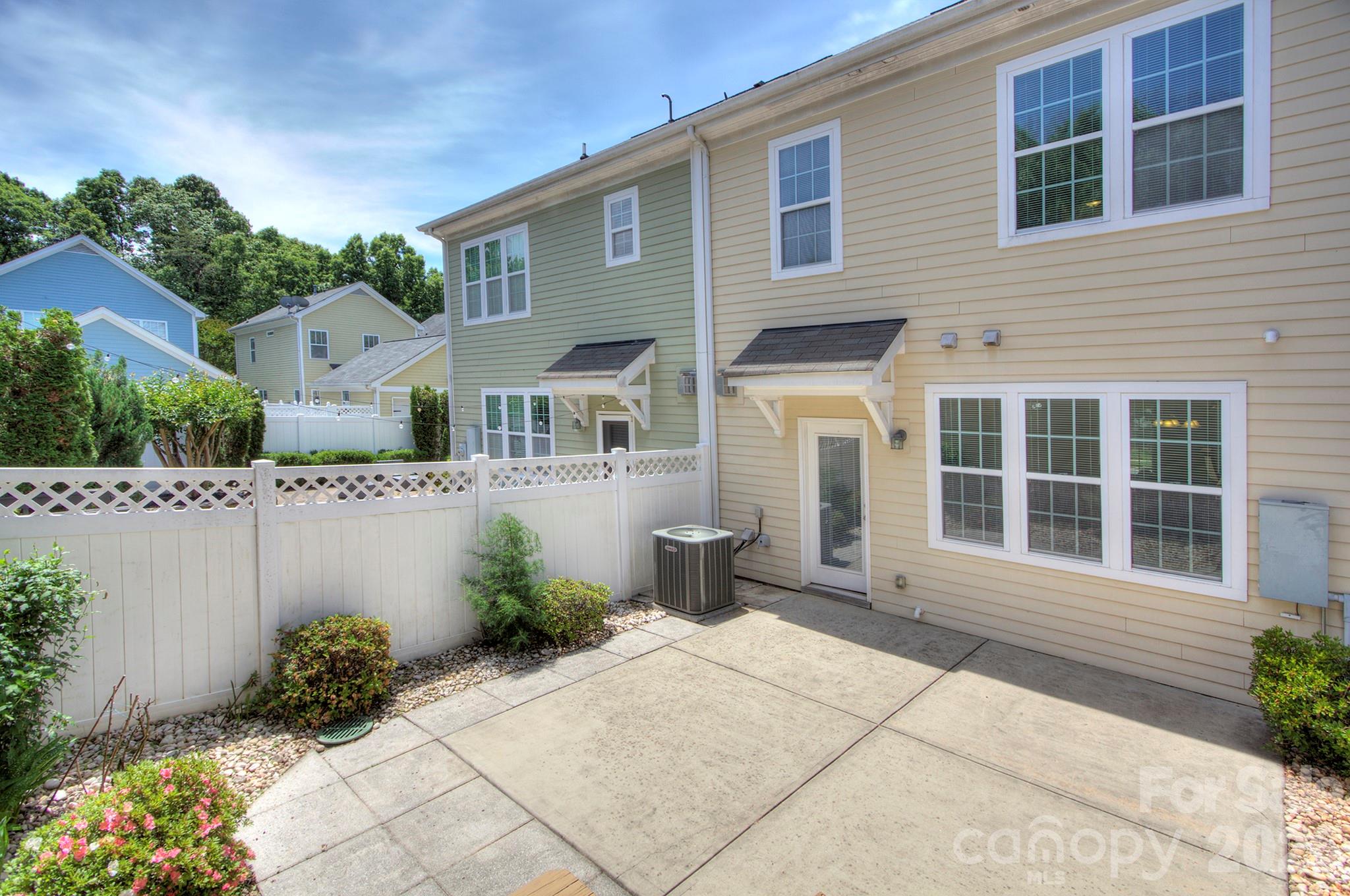 1023 White Point Drive Huntersville NC 28078