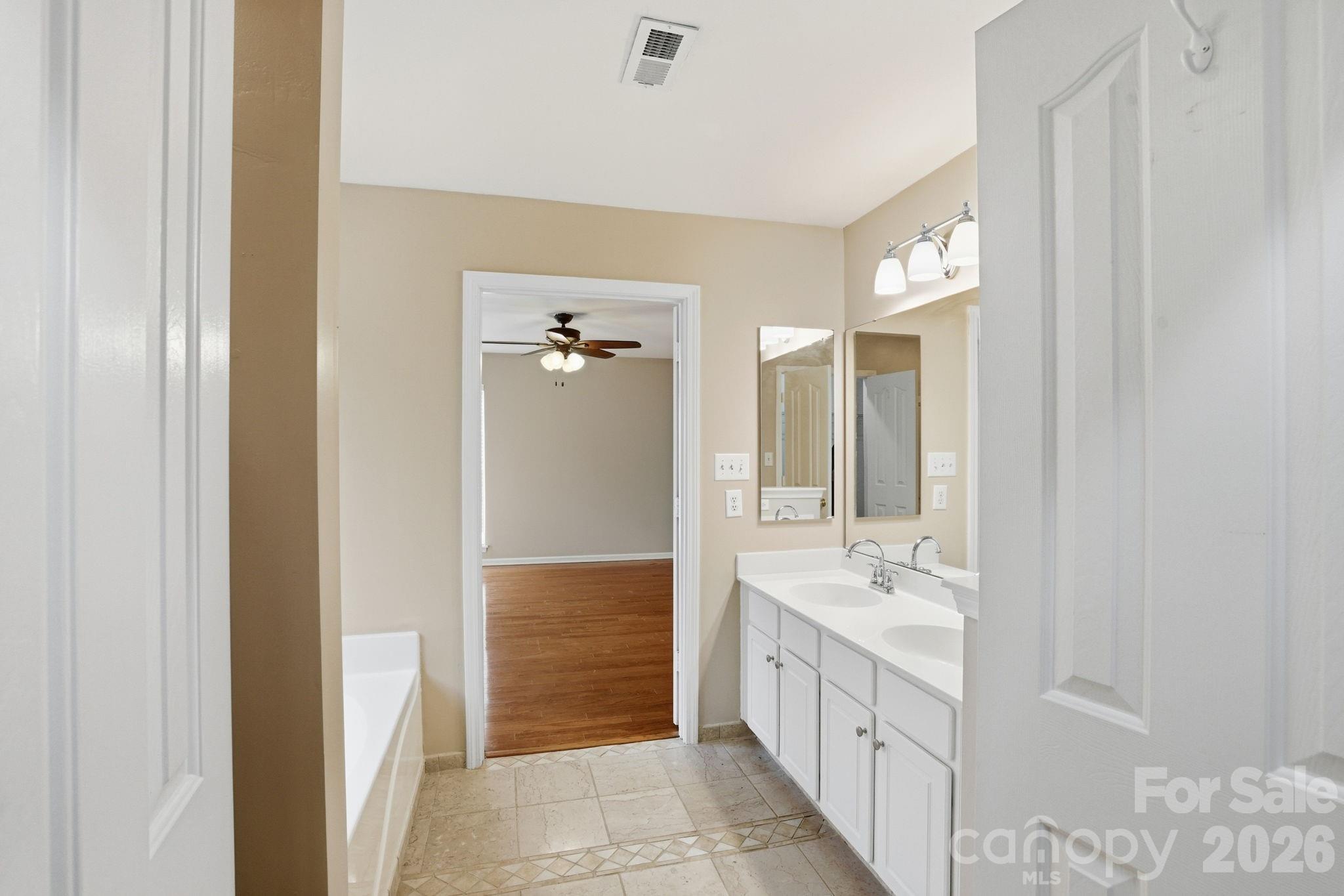 6914 Weirton Place Charlotte NC 28226