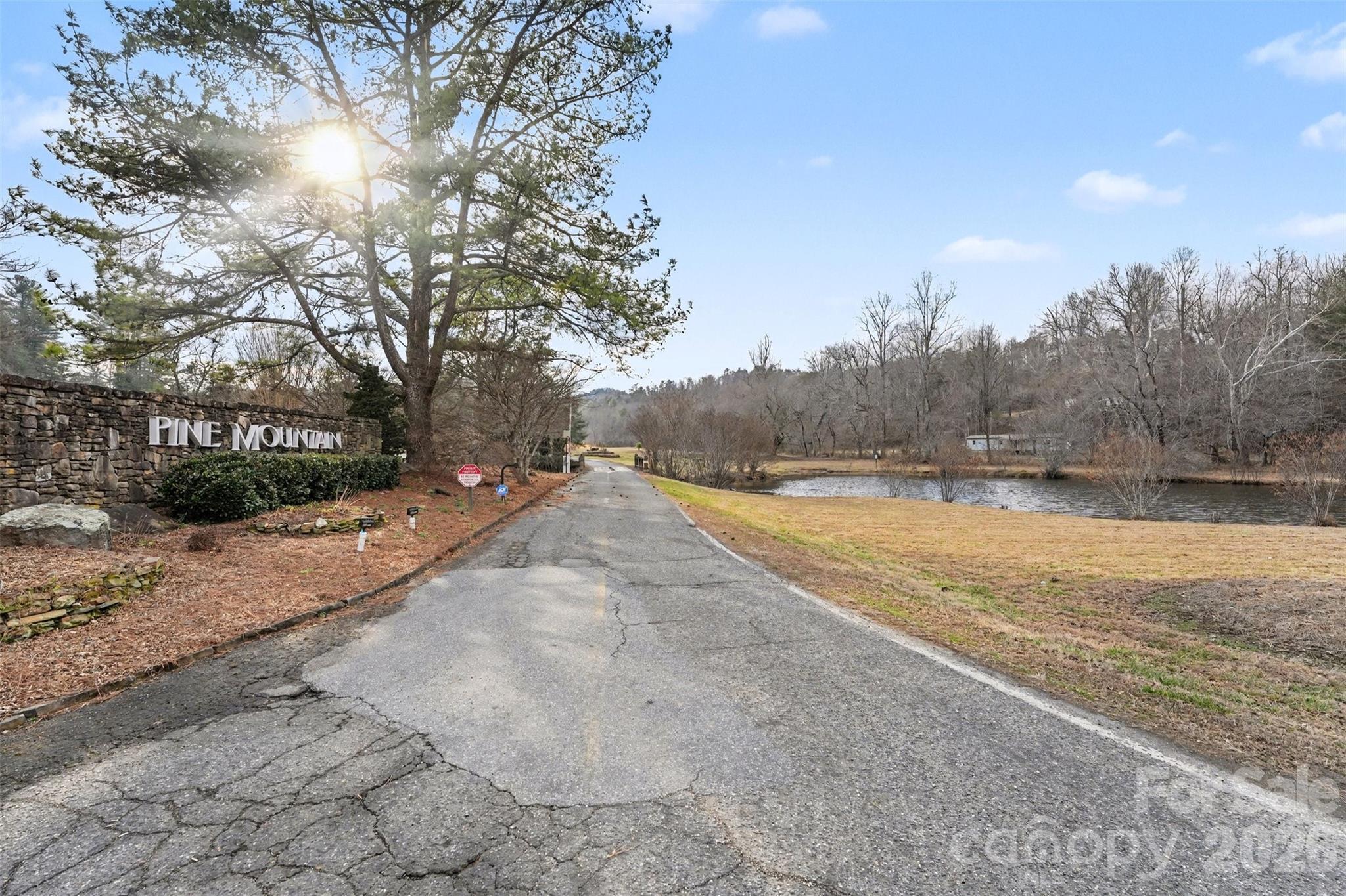 5475 Pine Ridge Drive Connelly Springs NC 28612