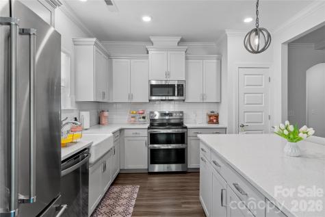 1057 Woodview Ridge Trail Lewisville NC 27023