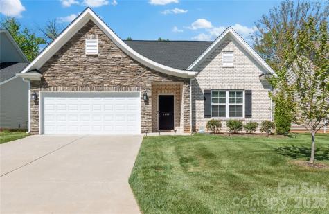 1057 Woodview Ridge Trail Lewisville NC 27023