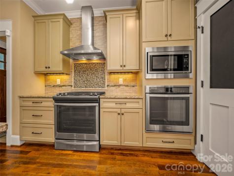 439 Monarch Road Hendersonville NC 28739