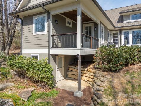 439 Monarch Road Hendersonville NC 28739