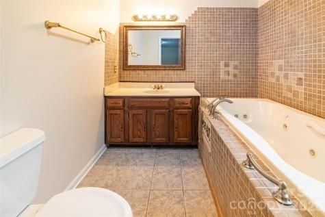 120 Breckenridge Court Hendersonville NC 28739