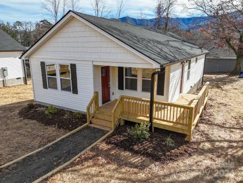 21 Avena Street Black Mountain NC 28711
