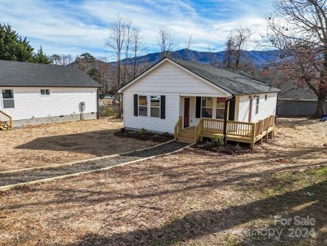 21 Avena Street Black Mountain NC 28711