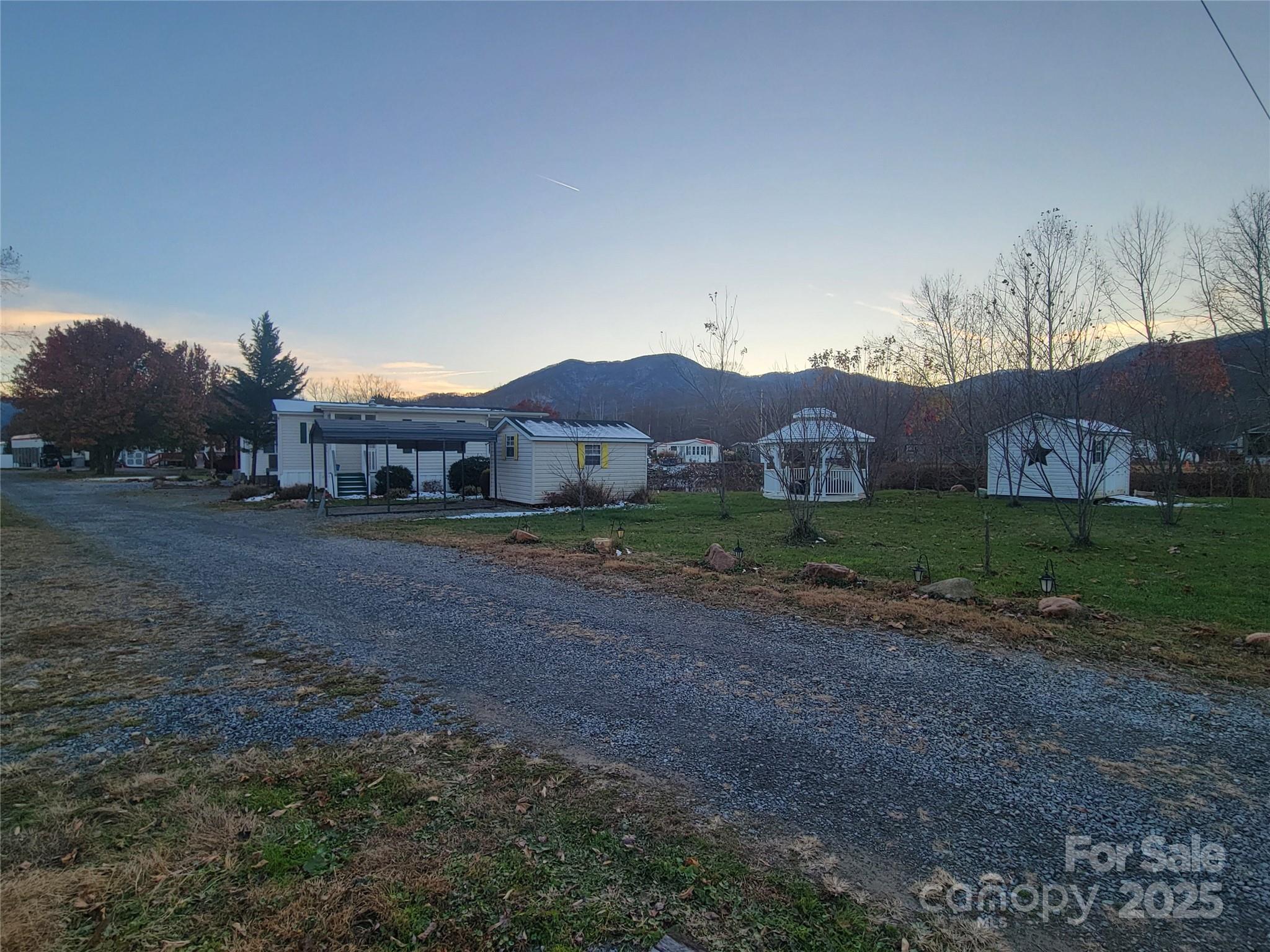 141 Pike Point Waynesville NC 28785