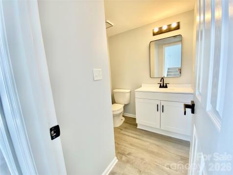 9428 White Cedar Court Charlotte NC 28213