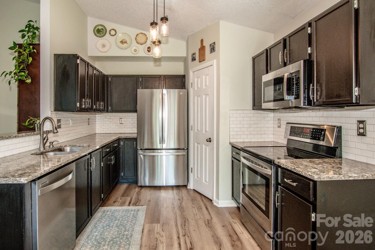 122 Creston Court Mooresville NC 28115