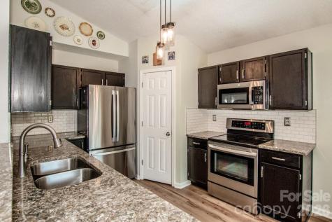 122 Creston Court Mooresville NC 28115