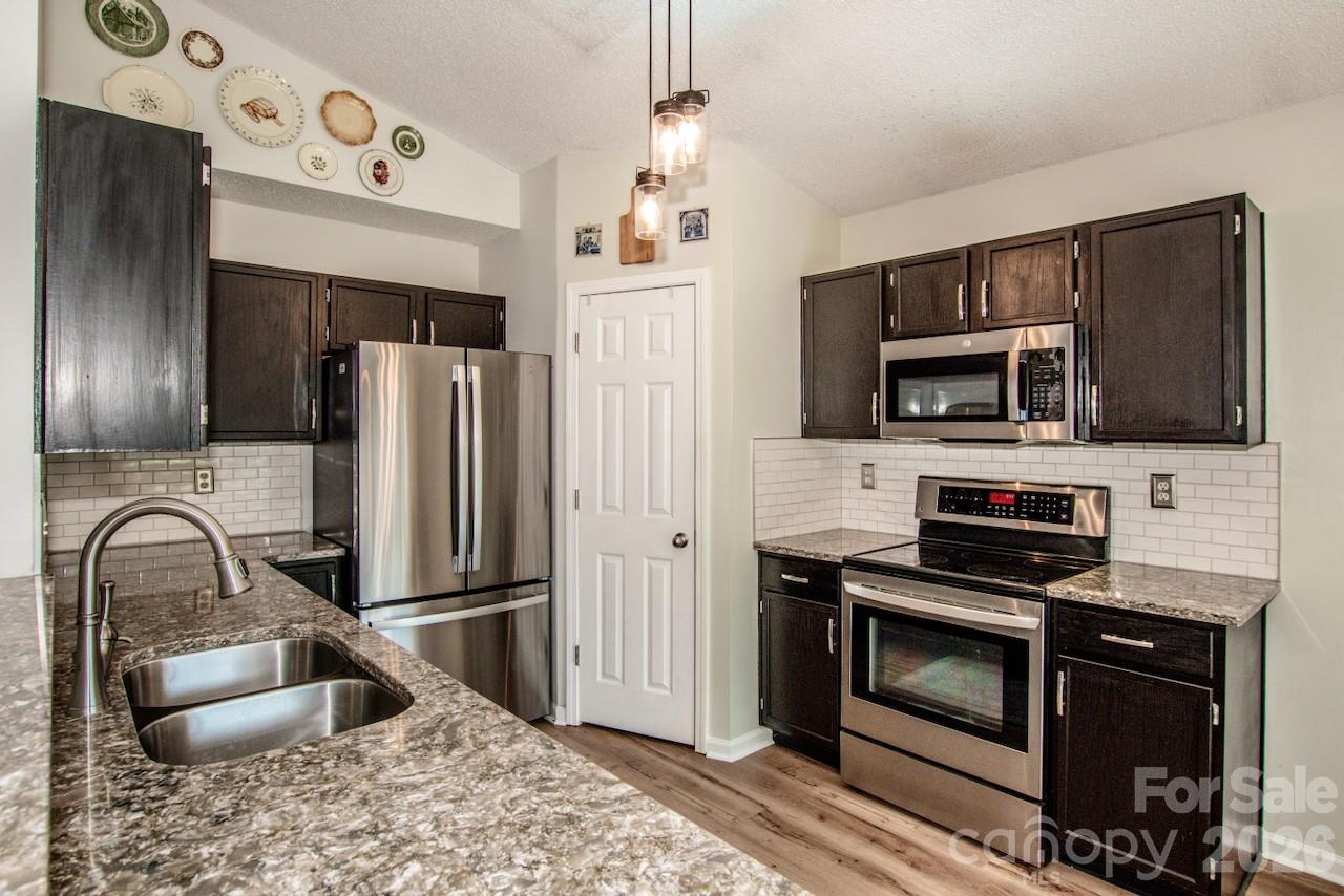122 Creston Court Mooresville NC 28115