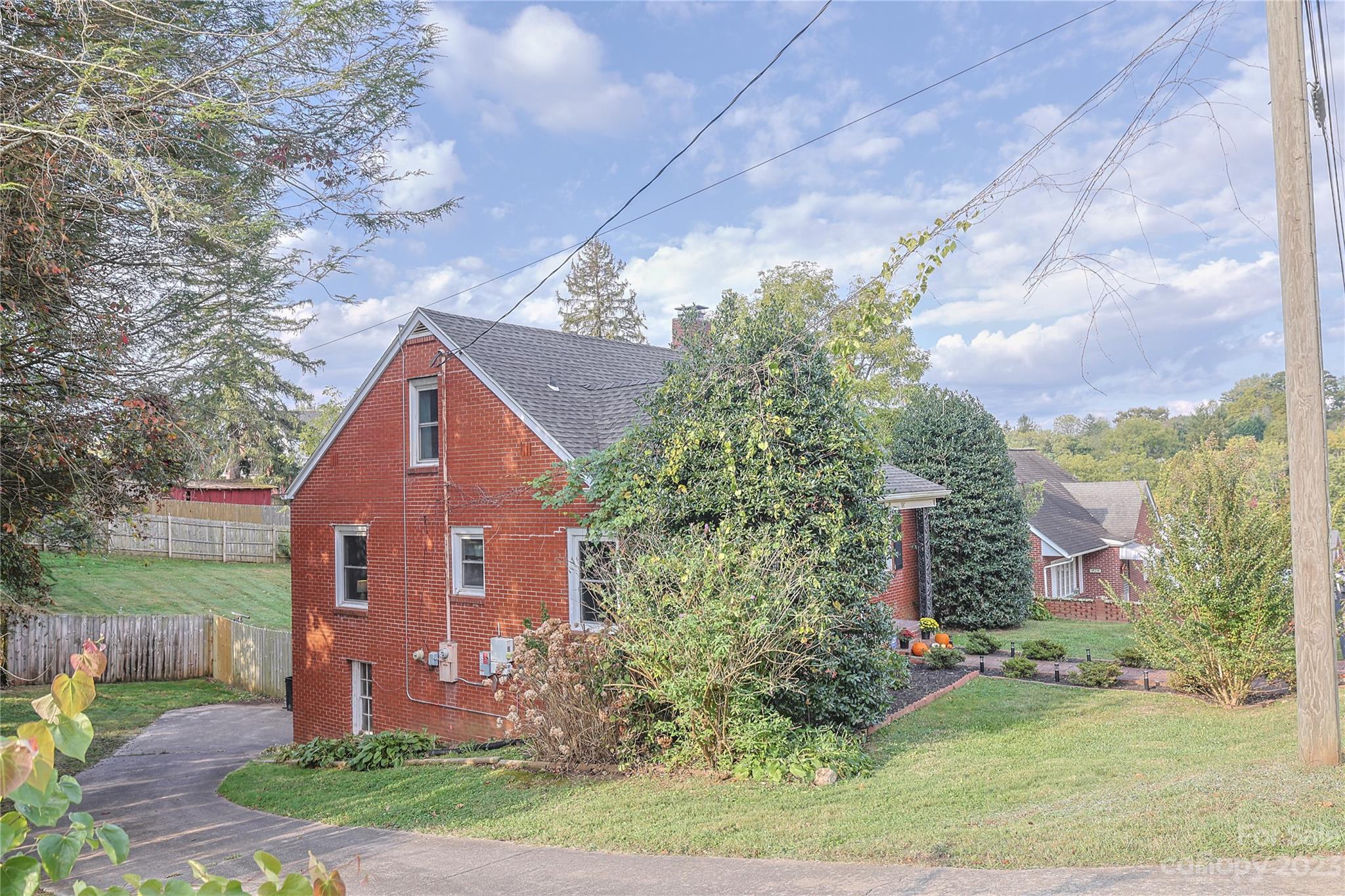144 Blalock Street Canton NC 28716
