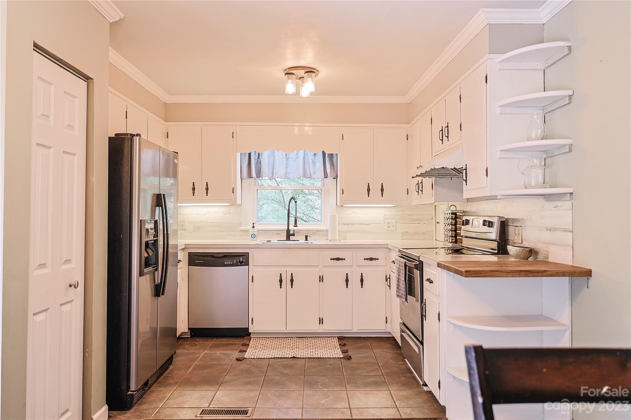 144 Blalock Street Canton NC 28716