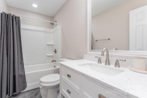 201 Hendrix Drive Kernersville NC 27284