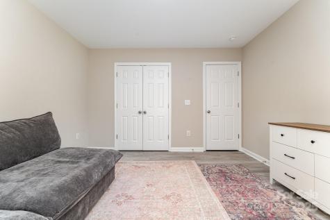 201 Hendrix Drive Kernersville NC 27284