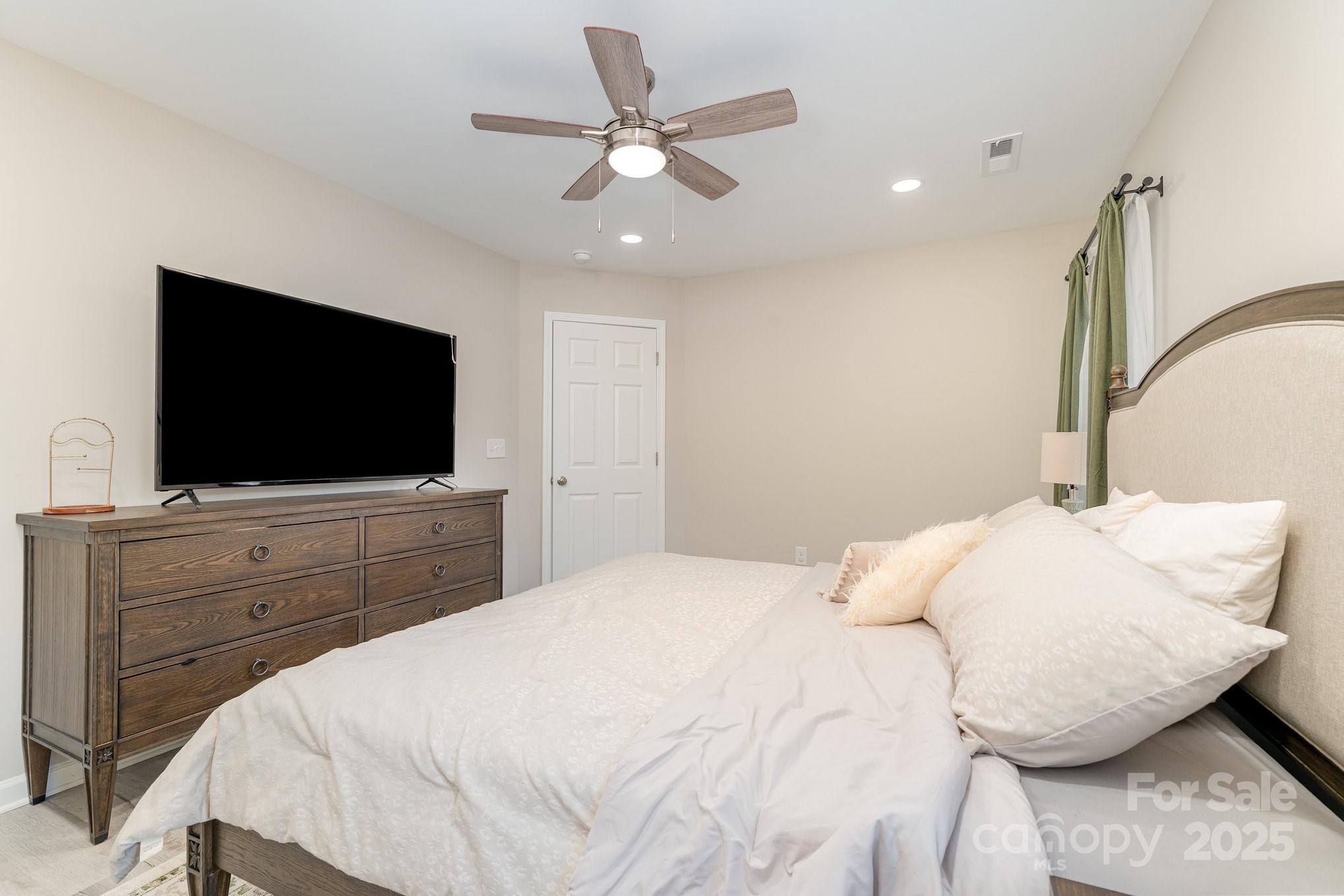 201 Hendrix Drive Kernersville NC 27284
