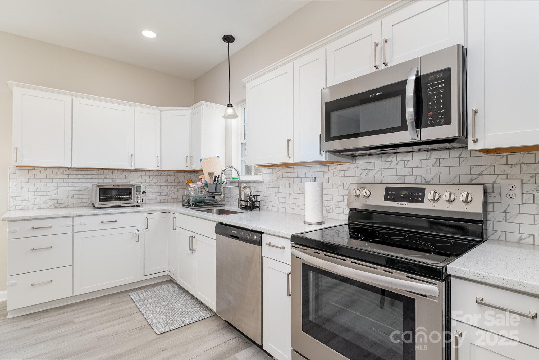 201 Hendrix Drive Kernersville NC 27284
