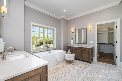 4008 Nettie Court Charlotte NC 28211