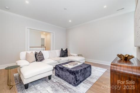 4008 Nettie Court Charlotte NC 28211