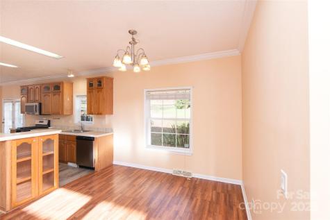 407 Monteith Gap Road Cullowhee NC 28723