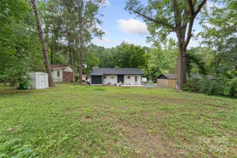 3900 Colebrook Road Charlotte NC 28215