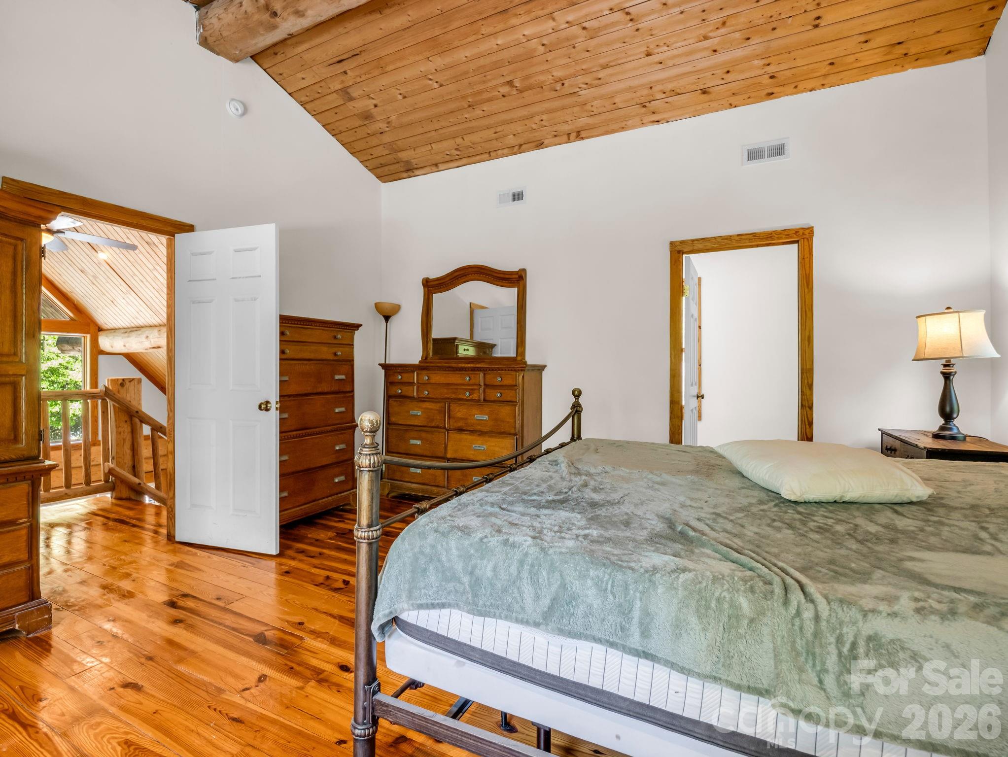 170 Old Mountain Pass Hendersonville NC 28792