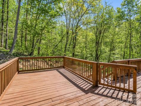 170 Old Mountain Pass Hendersonville NC 28792
