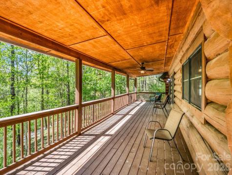 170 Old Mountain Pass Hendersonville NC 28792