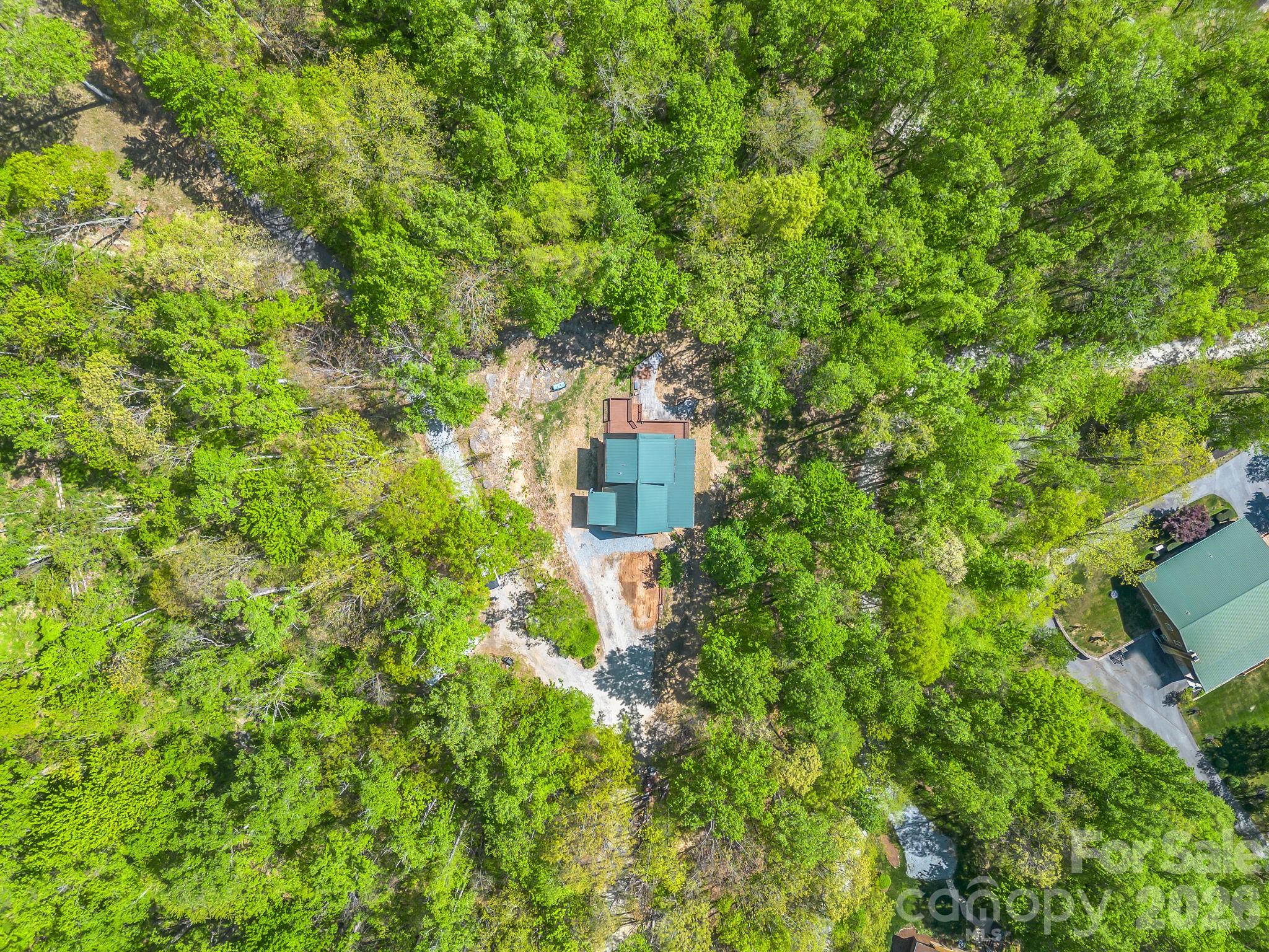 170 Old Mountain Pass Hendersonville NC 28792