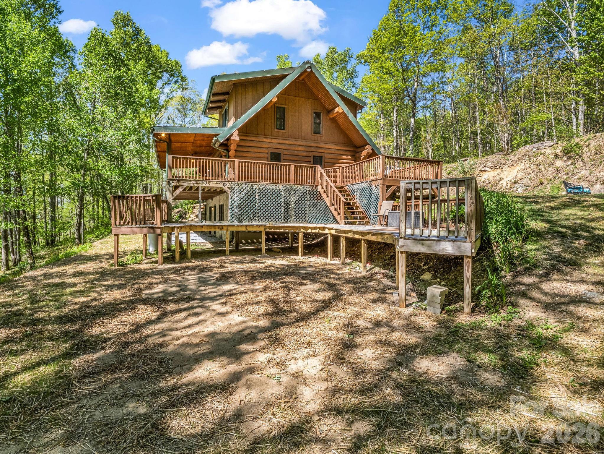 170 Old Mountain Pass Hendersonville NC 28792