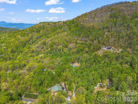 170 Old Mountain Pass Hendersonville NC 28792