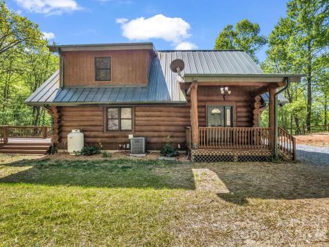 170 Old Mountain Pass Hendersonville NC 28792