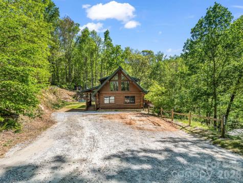170 Old Mountain Pass Hendersonville NC 28792
