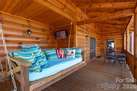 716 Peppervine Circle Brevard NC 28712
