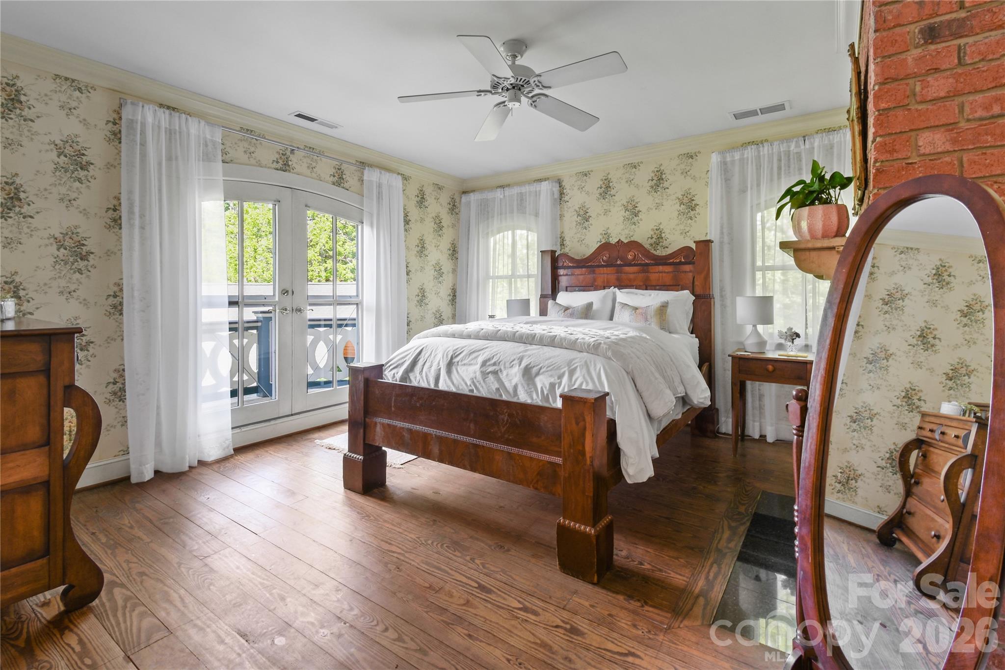 204 Lawson Street Hot Springs NC 28743