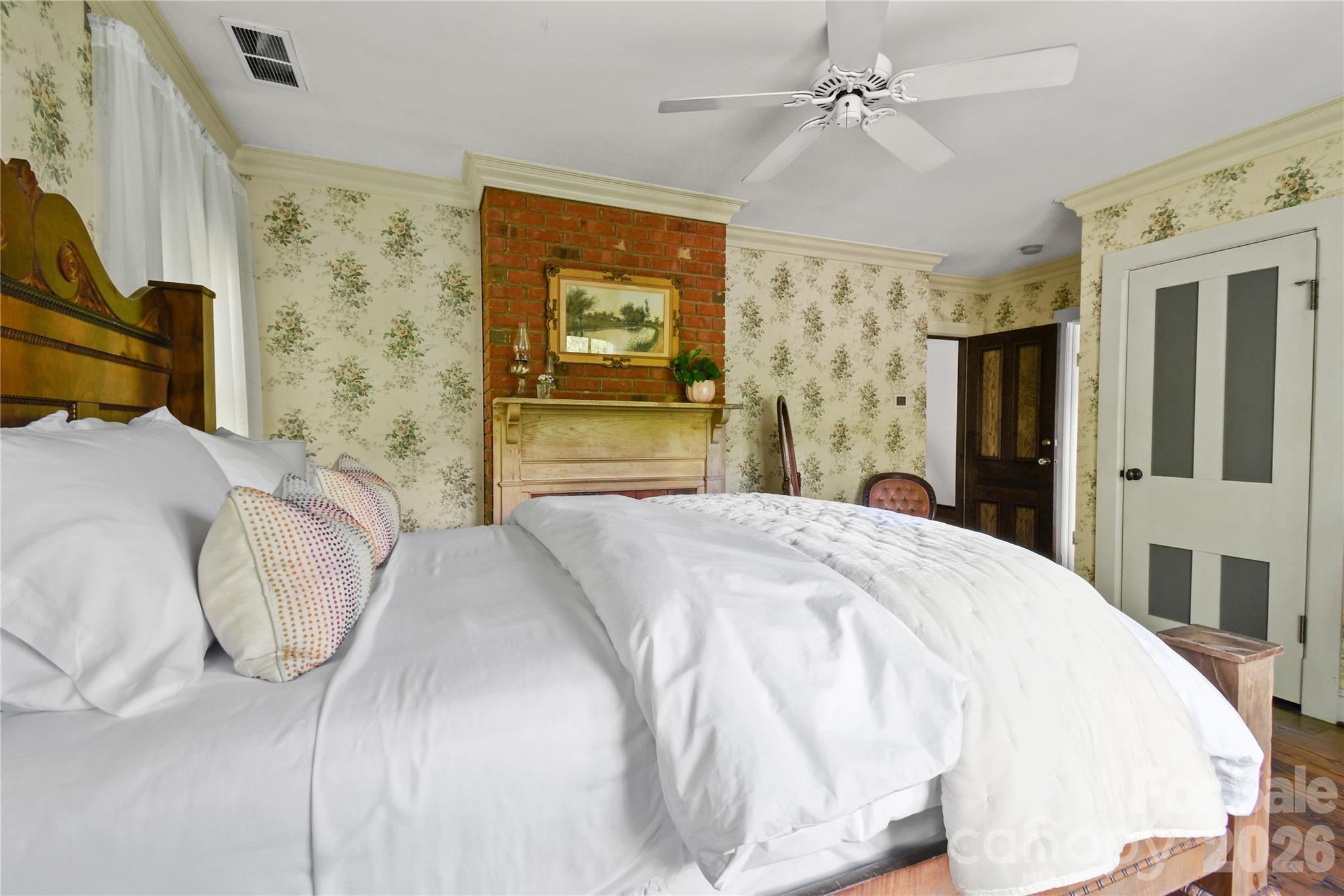 204 Lawson Street Hot Springs NC 28743