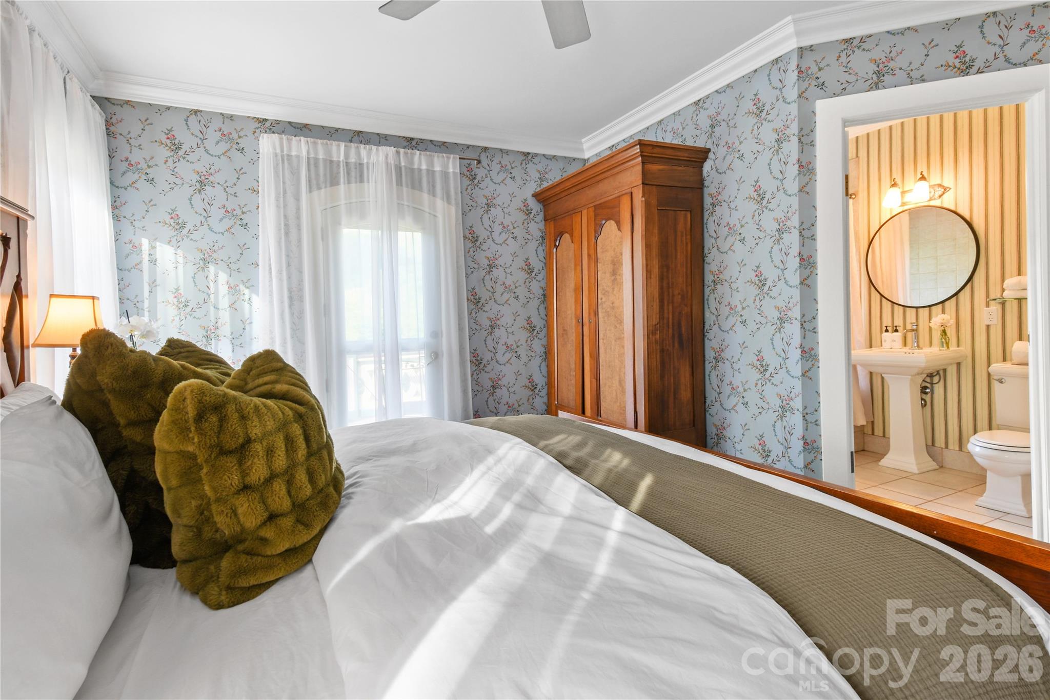 204 Lawson Street Hot Springs NC 28743