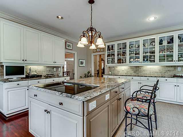2611 Oakmeade Drive Charlotte NC 28270